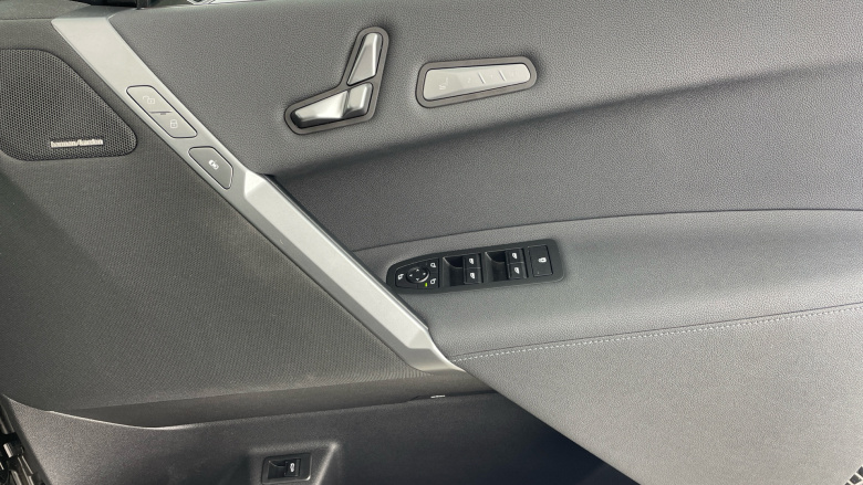 BMW iX 300kW xDrive45 M Sport 101kWh 5dr Auto Electric Estate